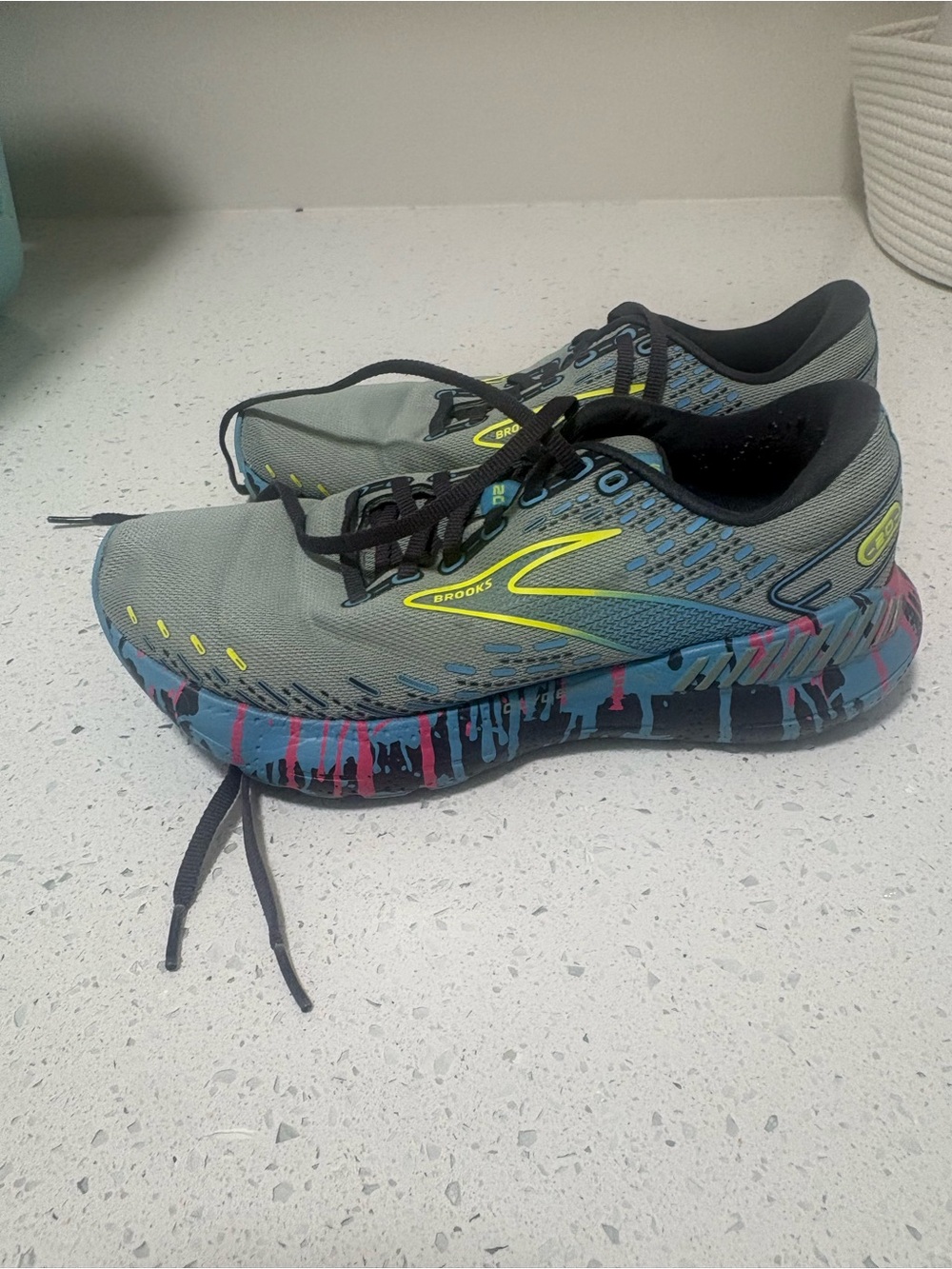 Brooks Women’s Glycerin 20 Running Shoes Paint Drip Size 8
